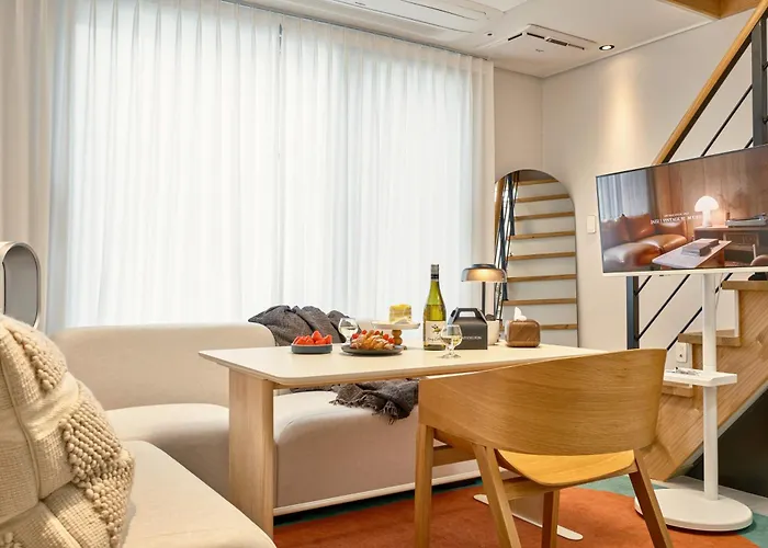 Gangnam Seocho - 3br Loft House 6min To Subway * Seúl
