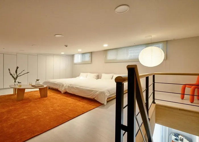 Gangnam Seocho - 3br Loft House 6min To Subway Apartamento