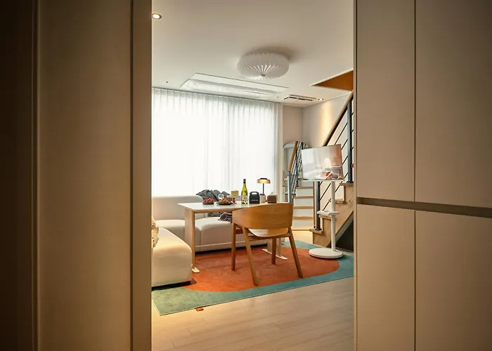 Apartamento Gangnam Seocho - 3br Loft House 6min To Subway Seúl