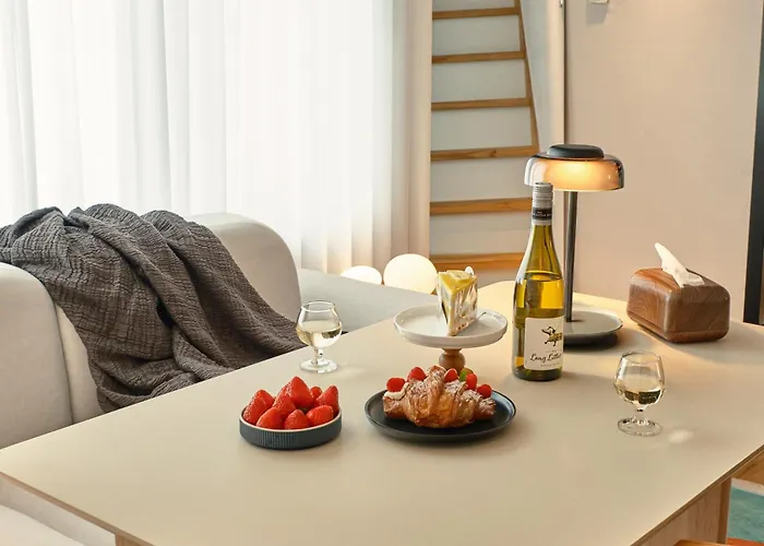 Gangnam Seocho - 3br Loft House 6min To Subway * Seúl