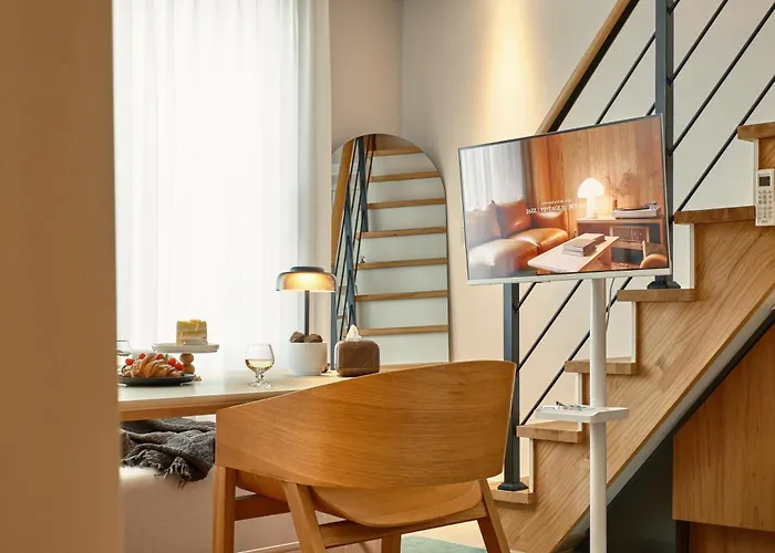 Gangnam Seocho - 3br Loft House 6min To Subway