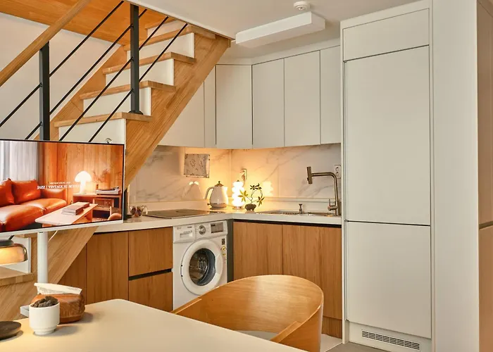 Gangnam Seocho - 3br Loft House 6min To Subway * Seúl